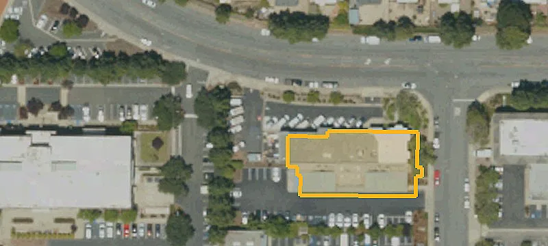 Flex Space with Fenced Yard