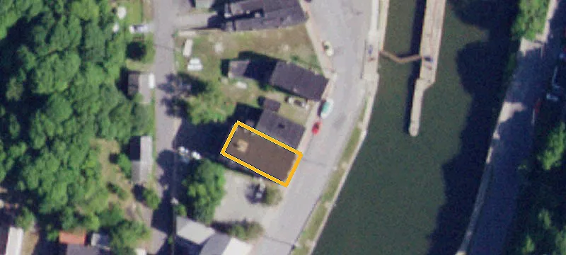 Mixed-Use Property with Restaurant