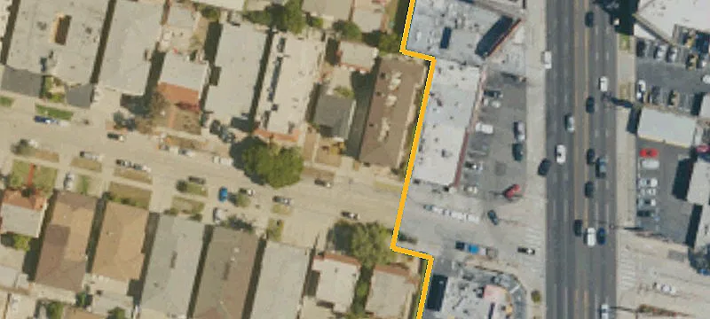 Triplex with Separate Guest House