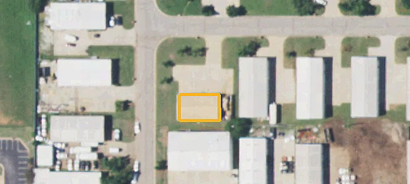 Corner-Lot Flex Space