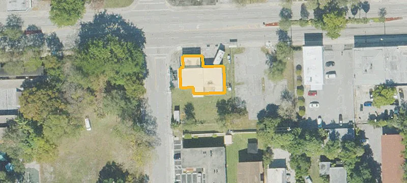 Renovated Flex Space with Garage