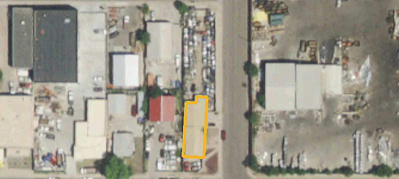 Remodeled Flex Space with Paved Yard