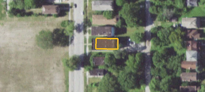 6-Unit Apartment Building
