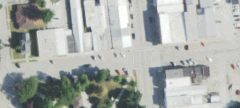Storefront Building With Flexible Layout