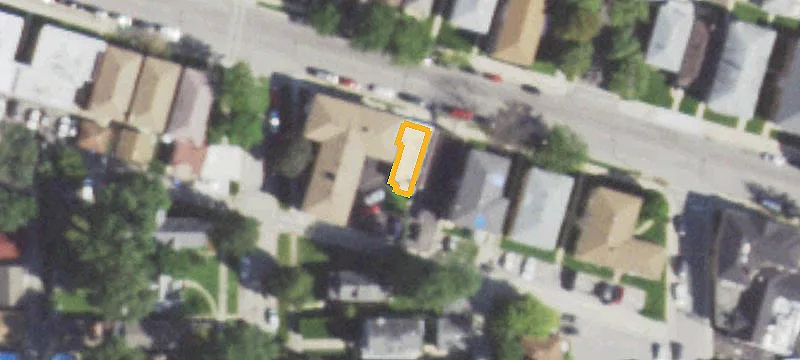 Mixed-Use Property with Apartment