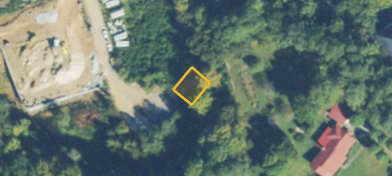 Split-Zoned Commercial Land