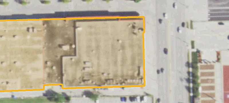 Built-Out Grocery Retail Space