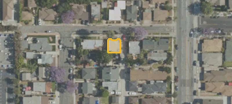Renovated Duplex with Private Lawns
