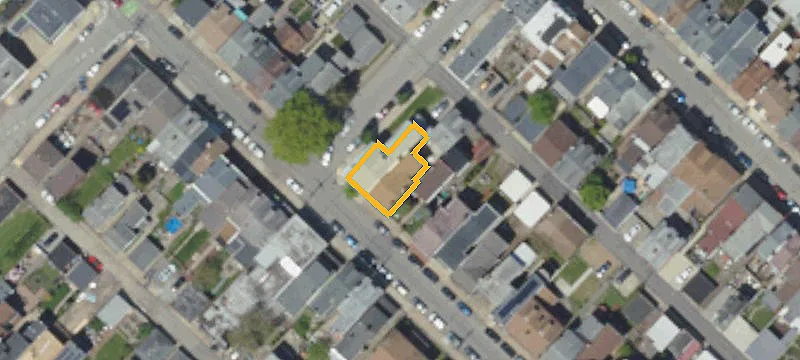 Three-Story Duplex with Separate Utilities