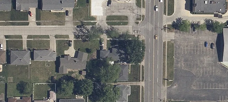 Mixed-Use Property with Apartment