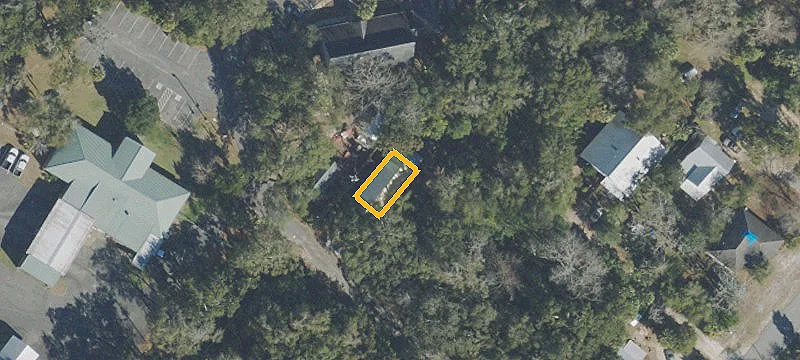 257 Dr Frederick S Humphries St, Apalachicola, FL