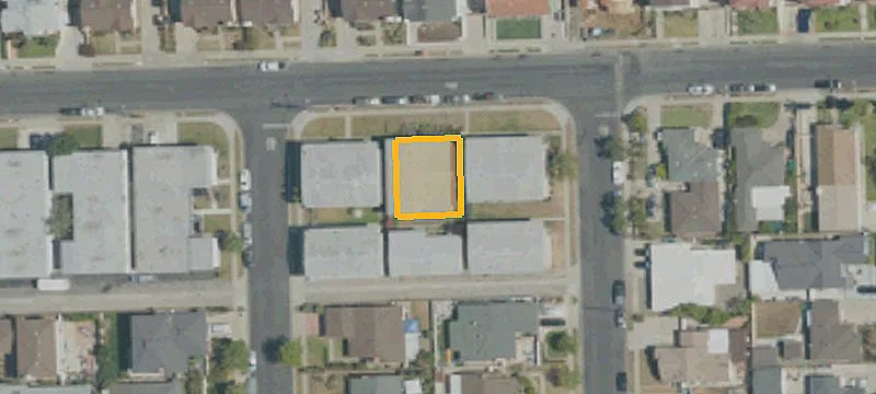 Fully Occupied 5-Unit Apartment Building