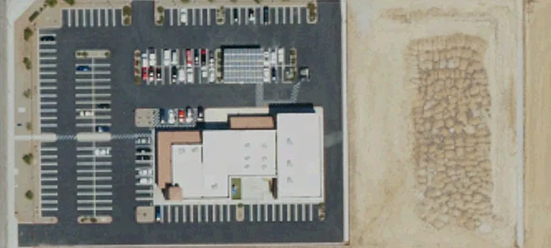 Multi-Tenant Shopping Center