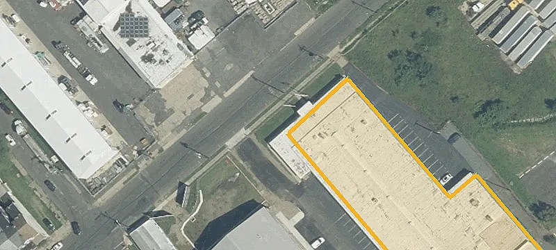3-Unit Mixed-Use Property