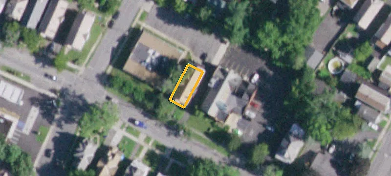 Duplex With Separate Utilities