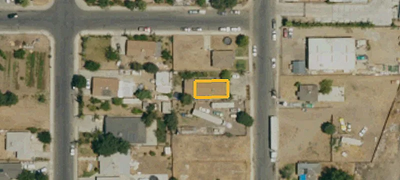 Two-Unit Duplex with Block Fence