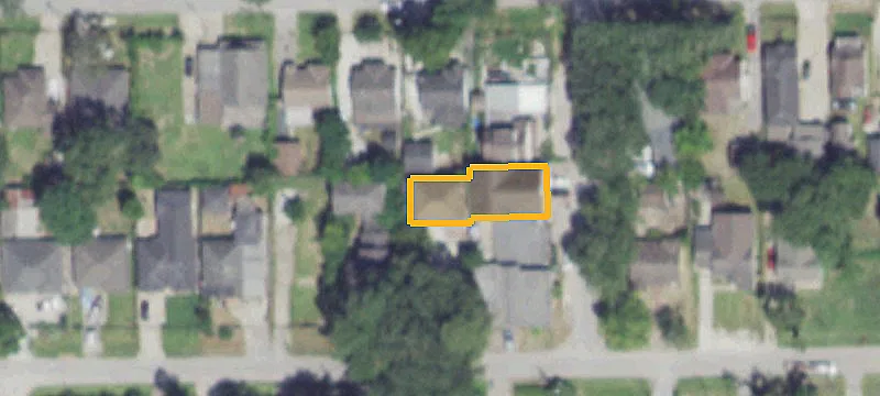 Updated Duplex with Enclosed Courtyard