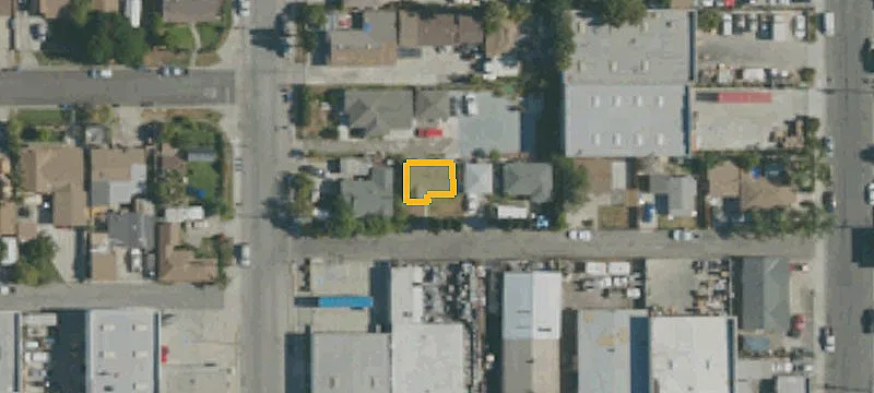 Detached 3-Unit Property