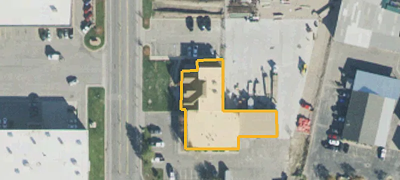 Flex Property with Fenced Yard