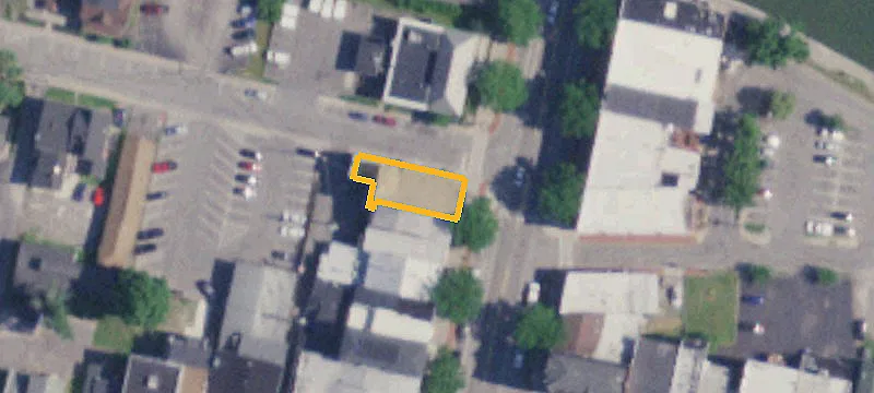 Office Units with Multi-Year Lease