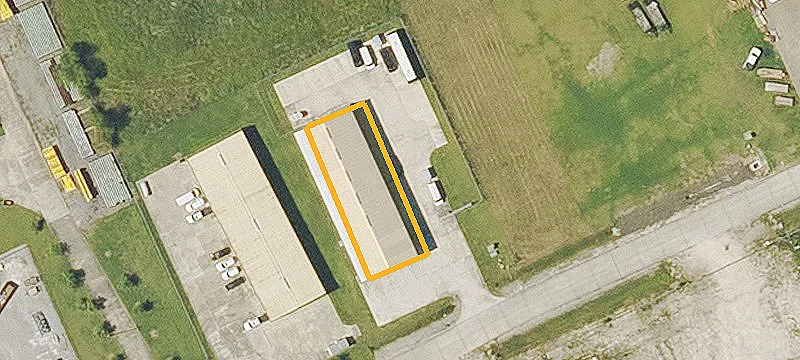 Fenced Flex Building with Warehouse