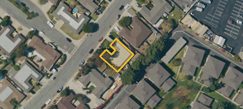Renovated Single-Level Duplex