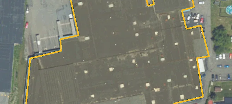 Distribution Center with Dock Access