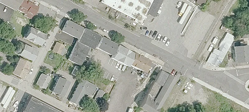 Equipped Restaurant Building