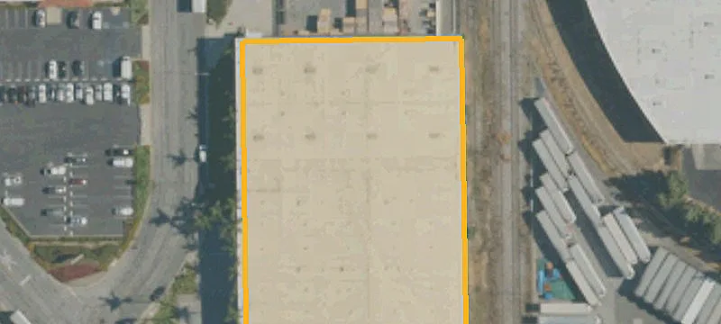 Warehouse with Secured Yards
