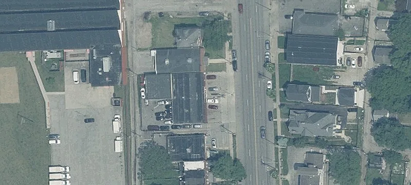 6-Door Auto Shop