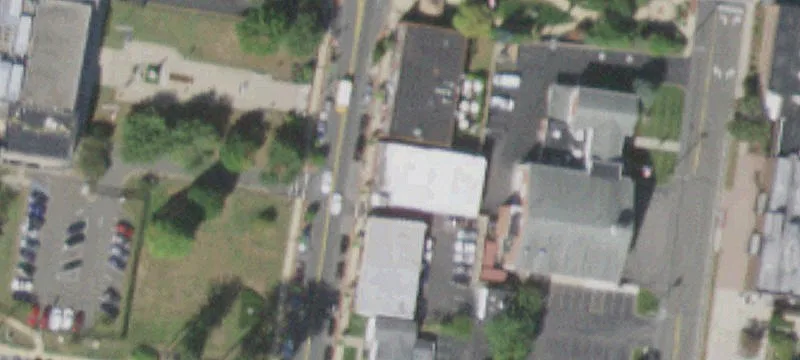 H4-Zoned Retail Storefront