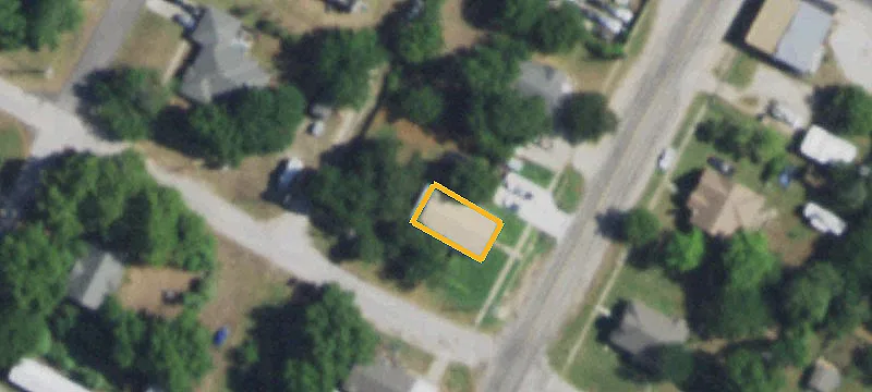 Downtown Commercial Land With Building