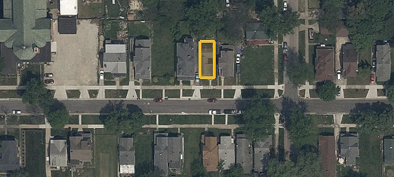 2-Unit Duplex with Hardwood Floors