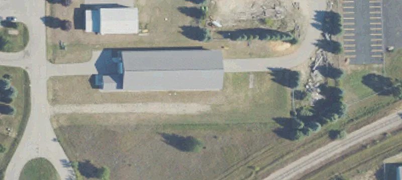 Flex Space with Insulated Overhead Door