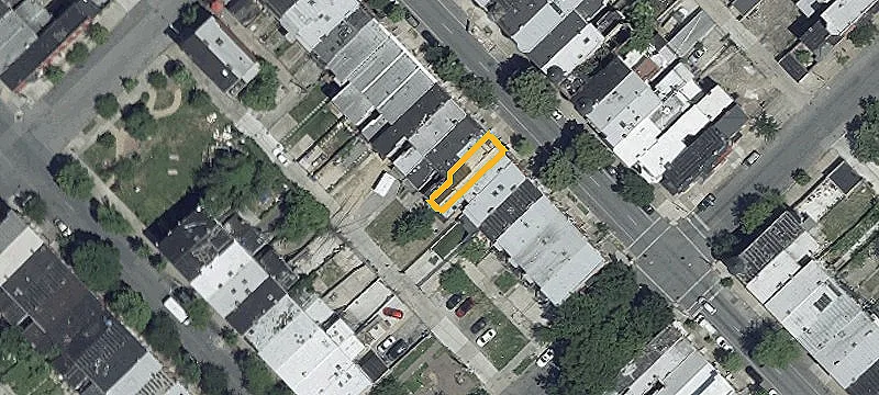 3-Unit Apartment Building