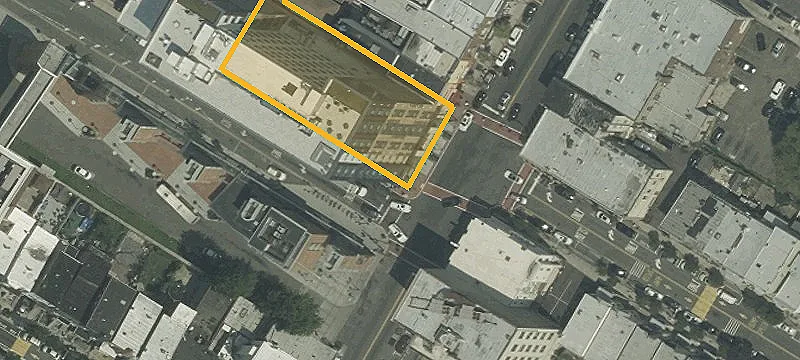 Renovated Ground-Floor Retail Space