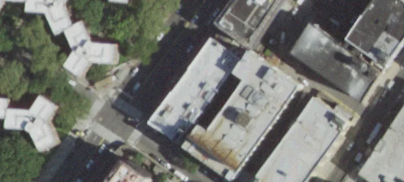 Auto Repair Building with 17-Foot Height