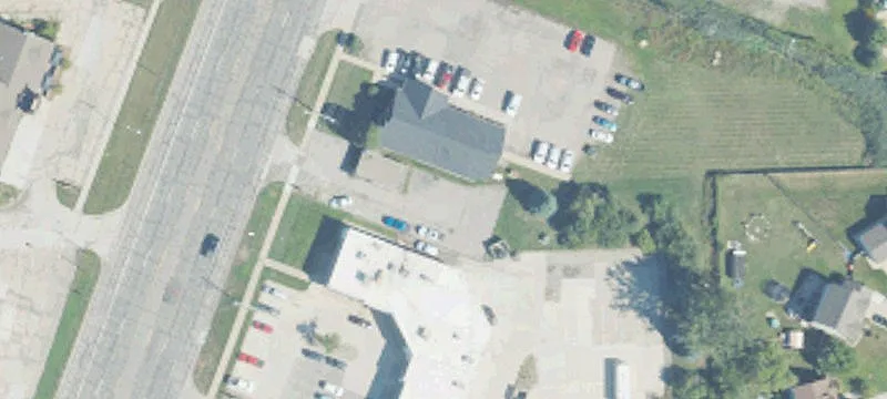 Flex Space with Overhead Door