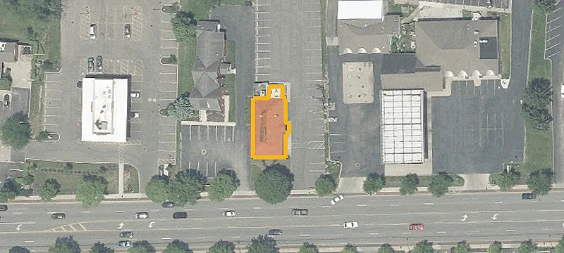 Freestanding Restaurant with Parking