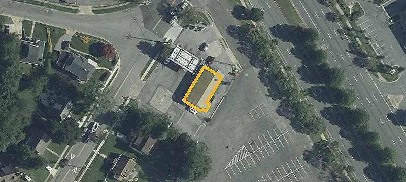 3-Bay Automotive Shop