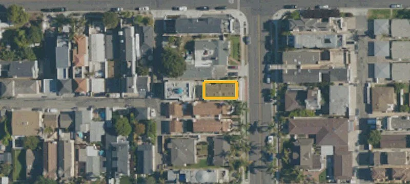 Remodeled Triplex with Rooftop Deck