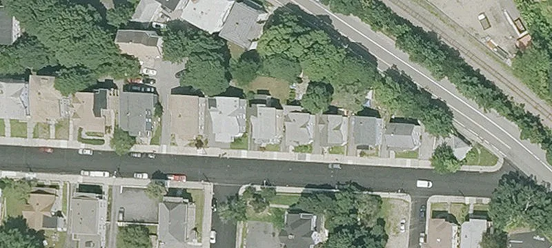 Triplex With Separate Utilities