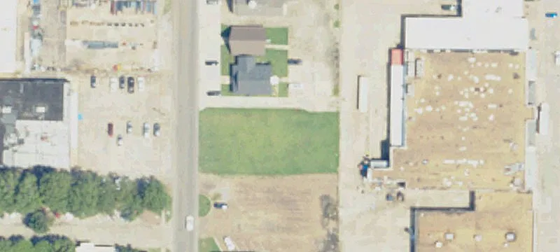 Flex Space with Fenced Yard