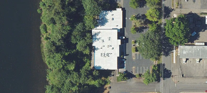 Elevator-Served Multi-Tenant Office Building