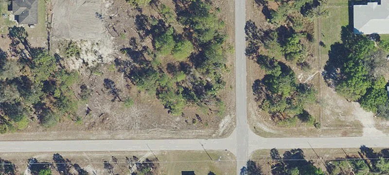 927 Barcelona St E, Lehigh Acres, FL 33974