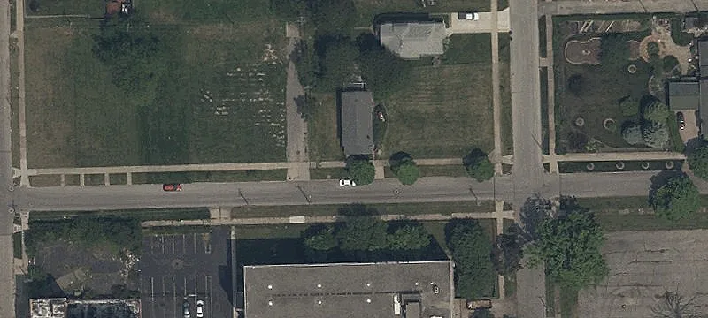 Duplex with Vacant Upper Unit