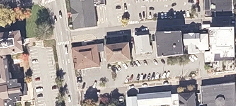 Downtown Office Building with Elevator