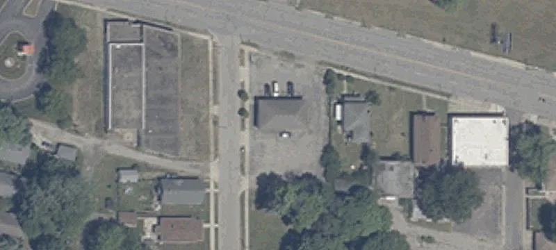 Corner Storefront with Flexible Layout