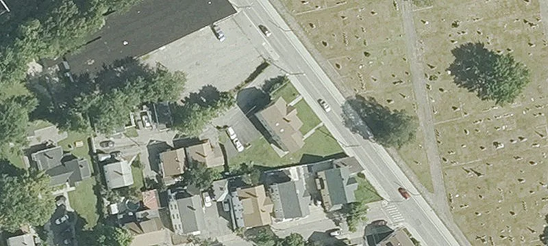 Five-Unit Apartment Building