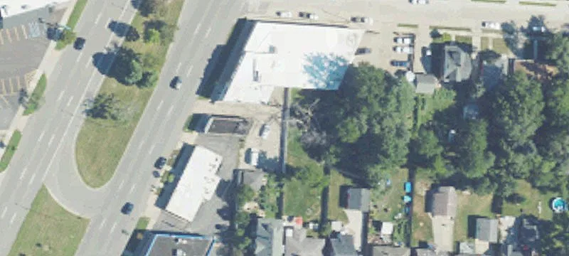 Live-Work Commercial Building
